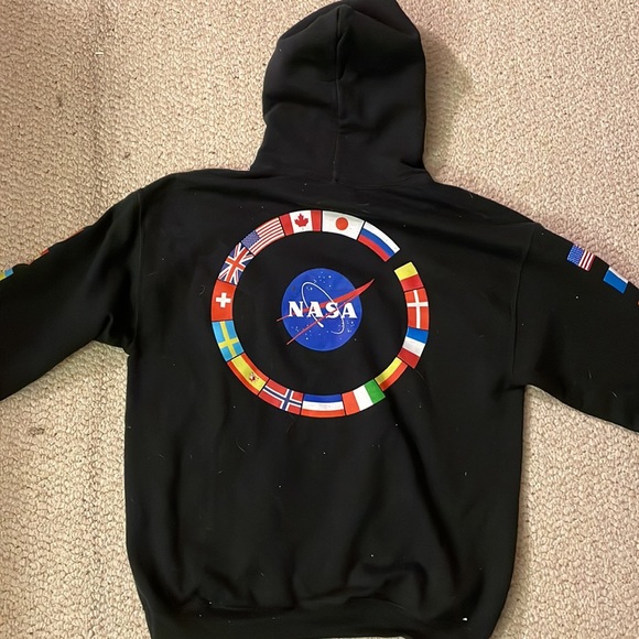 NASA Chemistry Sweatshirt - Picture 4 of 4